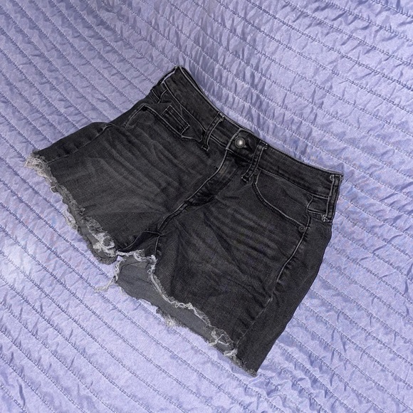 Universal Thread Shorts - Picture 5 of 8